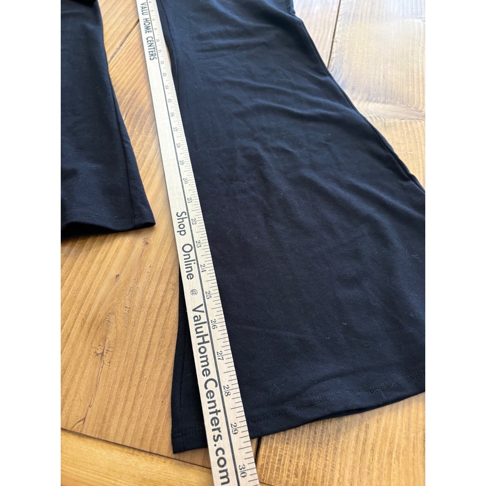 Torrid Womens Black Flare Leg Yoga Pants Plus Size 1 Pockets NWOT - Picture 7 of 10